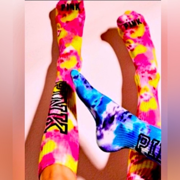 NWT PINK VICTORIA’S SECRET KNEE HIGH SOCKS IN PINK/YELLOW  TIE DYE - Picture 2 of 5